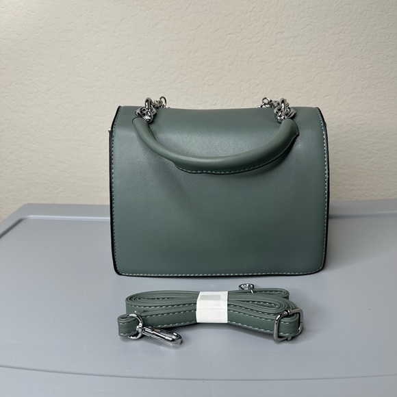 Green Fashion Handbag - Picture 2 of 4
